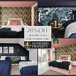 Spacious 4bdr House By Homebird Management Short Lets & Serviced With Private Parking & Garden * Leeds (West Yorkshire)