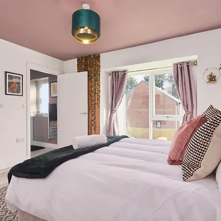 Homebird - Ash Tree House Holiday home